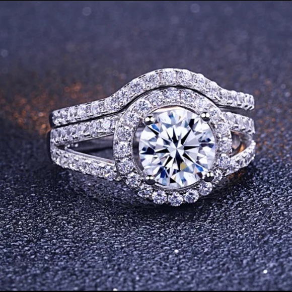 ✨SOLD OUT✨Halo Curved Set✨18K White Gold✨ - Picture 6 of 8